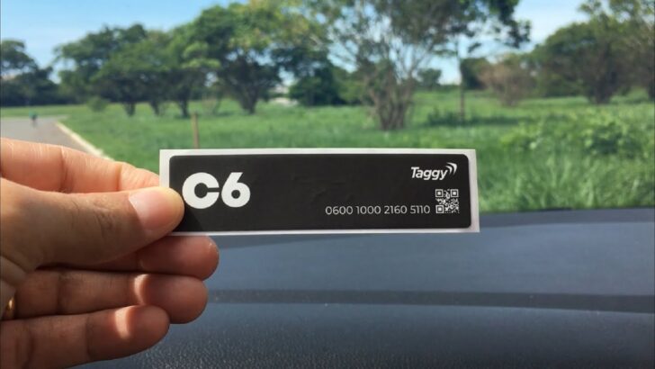 C6 tag, o adesivo do Banco C6 para não ter que parar em praças de pedágio